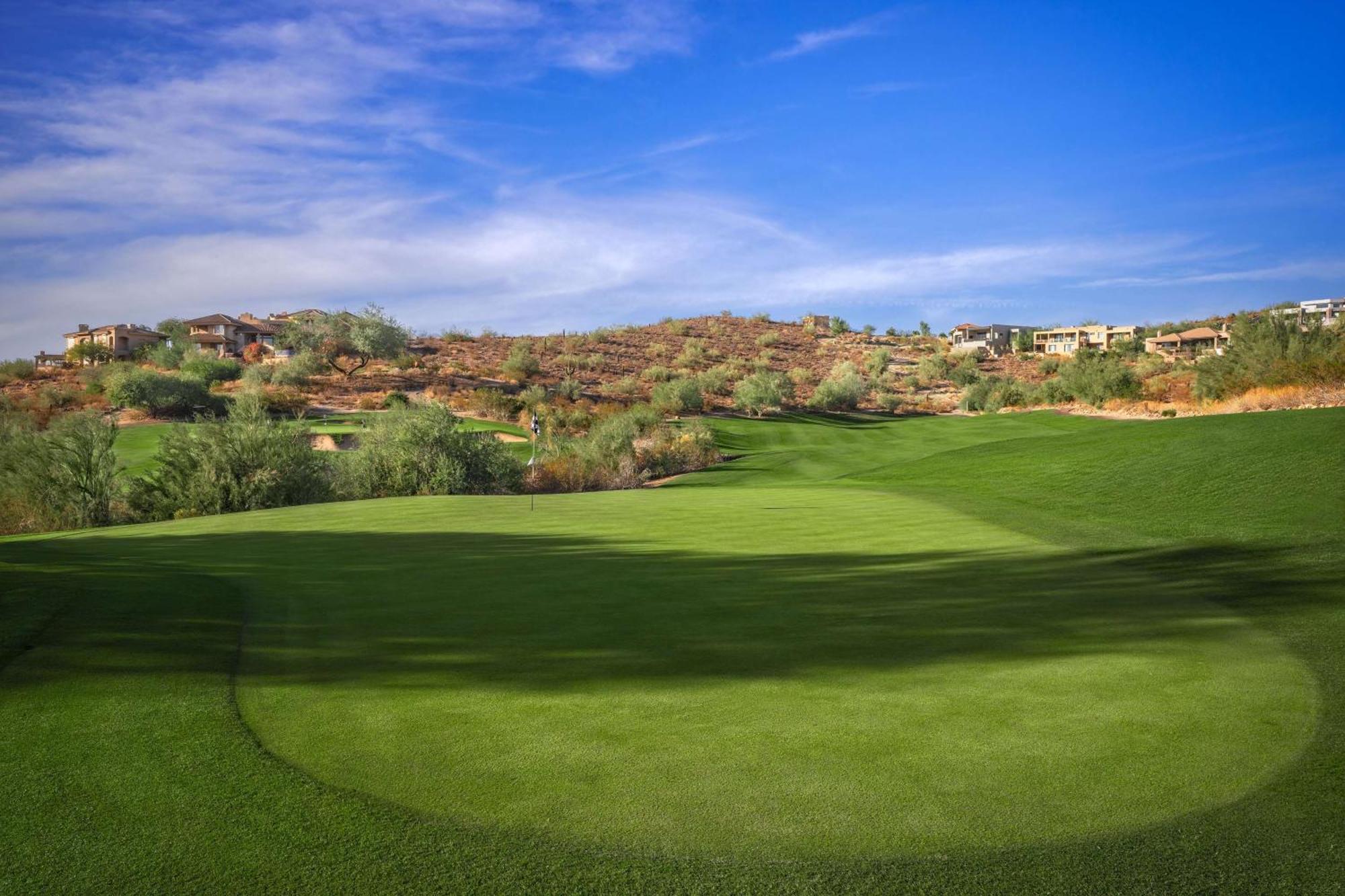 Hilton Phoenix Tapatio Cliffs Resort Exterior photo